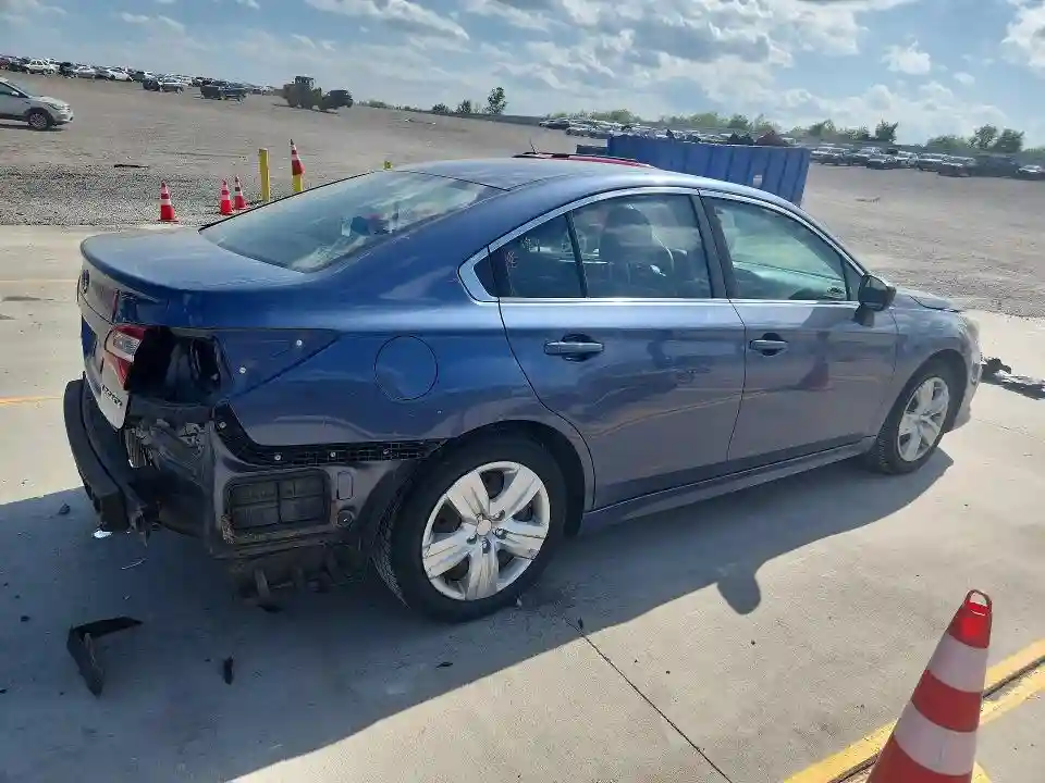 4S3BNAA65J3020523 2018 SUBARU LEGACY-2