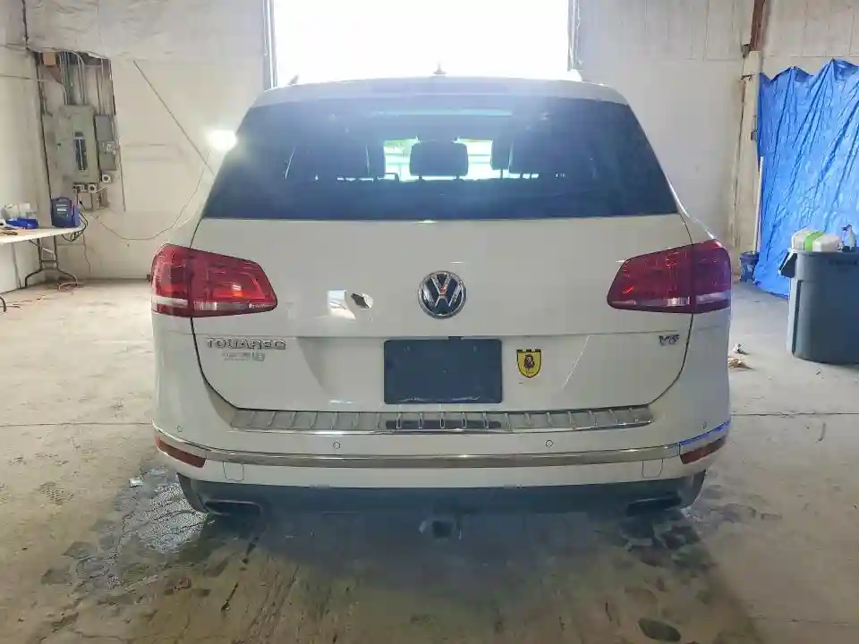 WVGRF7BP1HD000355 2017 VOLKSWAGEN TOUAREG-5