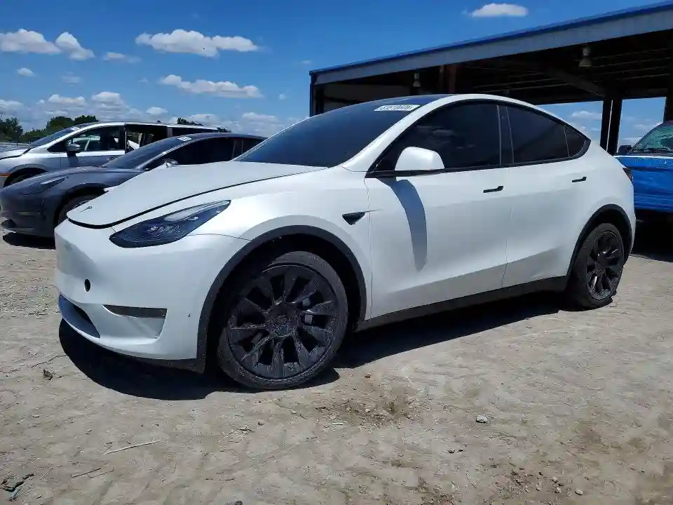 7SAYGDEE0PA070832 2023 TESLA MODEL Y-0
