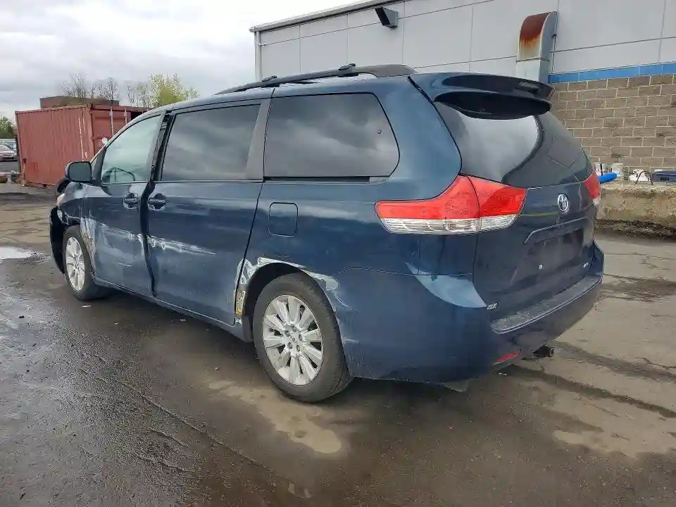 5TDDK3DC5CS043316 2012 TOYOTA SIENNA-1