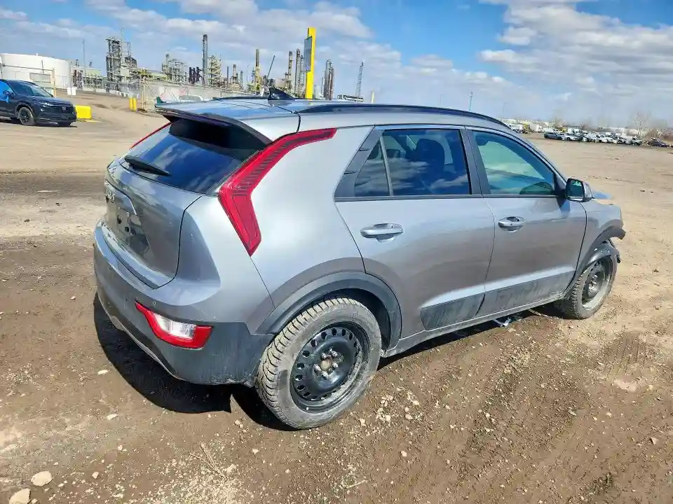 KNDCR3L14T5146465 2026 KIA NIRO-2