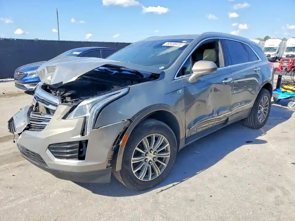 1GYKNCRS2JZ141210 2018 CADILLAC XT5-0