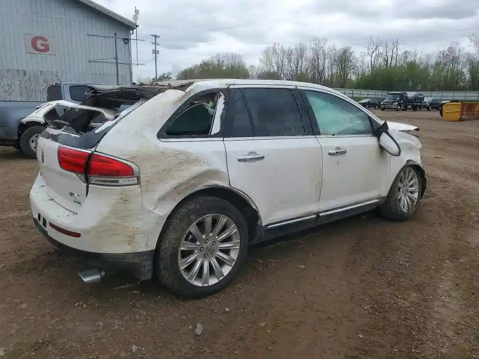 2LMDJ8JK6DBL14382 2013 LINCOLN MKX-2
