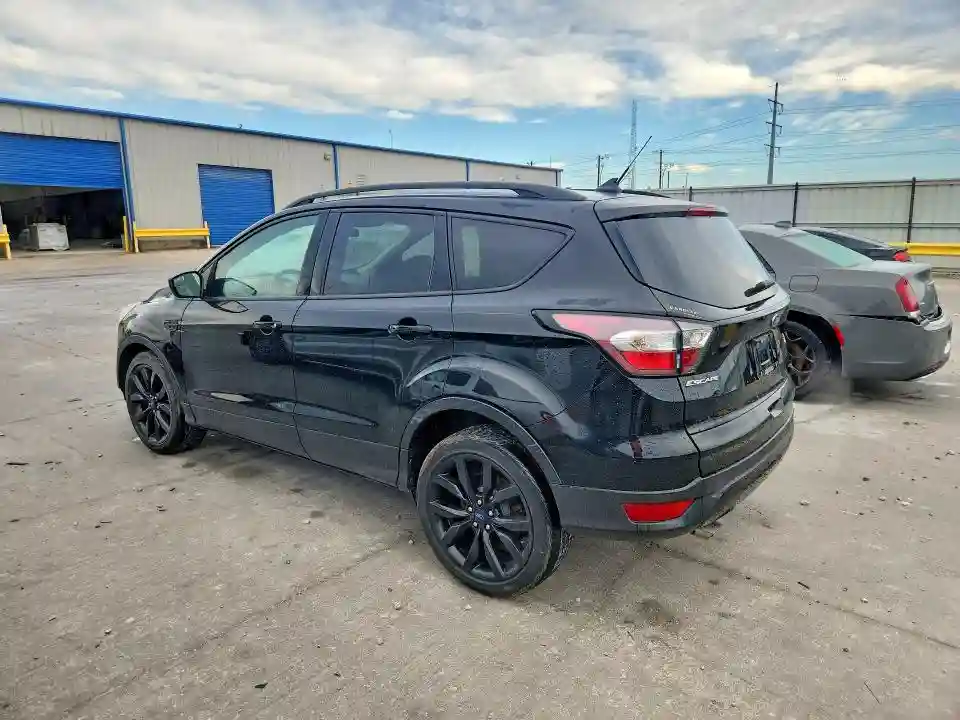 1FMCU0GDXJUB40105 2018 FORD ESCAPE-1