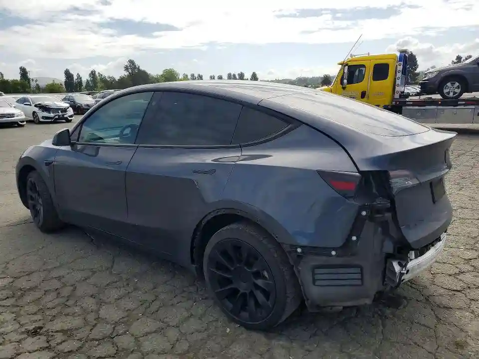 7SAYGDEE3NF402469 2022 TESLA MODEL Y-1