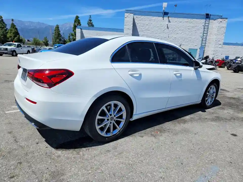 WDD3G4EB7KW026630 2019 MERCEDES-BENZ A-CLASS-2