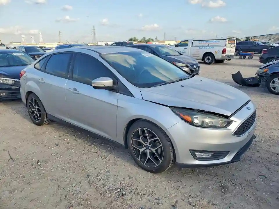 1FADP3H21HL249251 2017 FORD FOCUS-3
