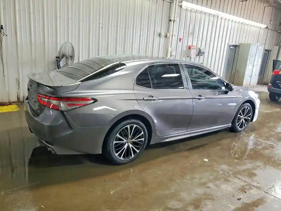 4T1B11HKXJU070919 2018 TOYOTA CAMRY-2