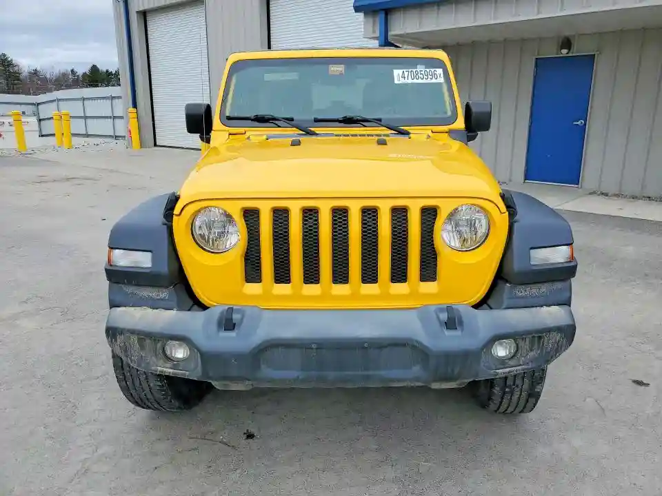 1C4HJXDN4JW318975 2018 JEEP WRANGLER-4