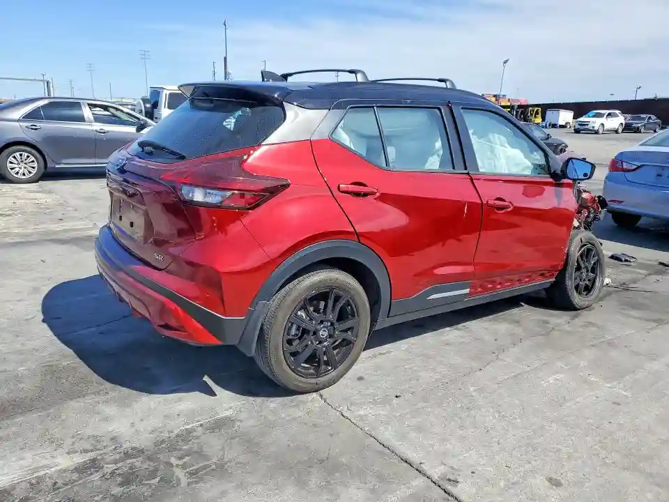 3N1CP5DV8ML560601 2021 NISSAN KICKS-2