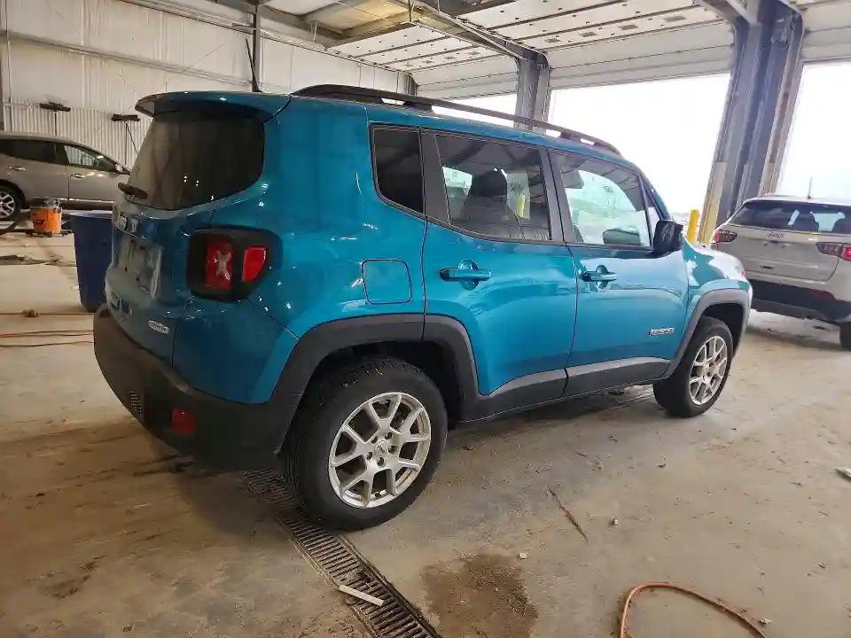 ZACNJDB14NPN77385 2022 JEEP RENEGADE-2
