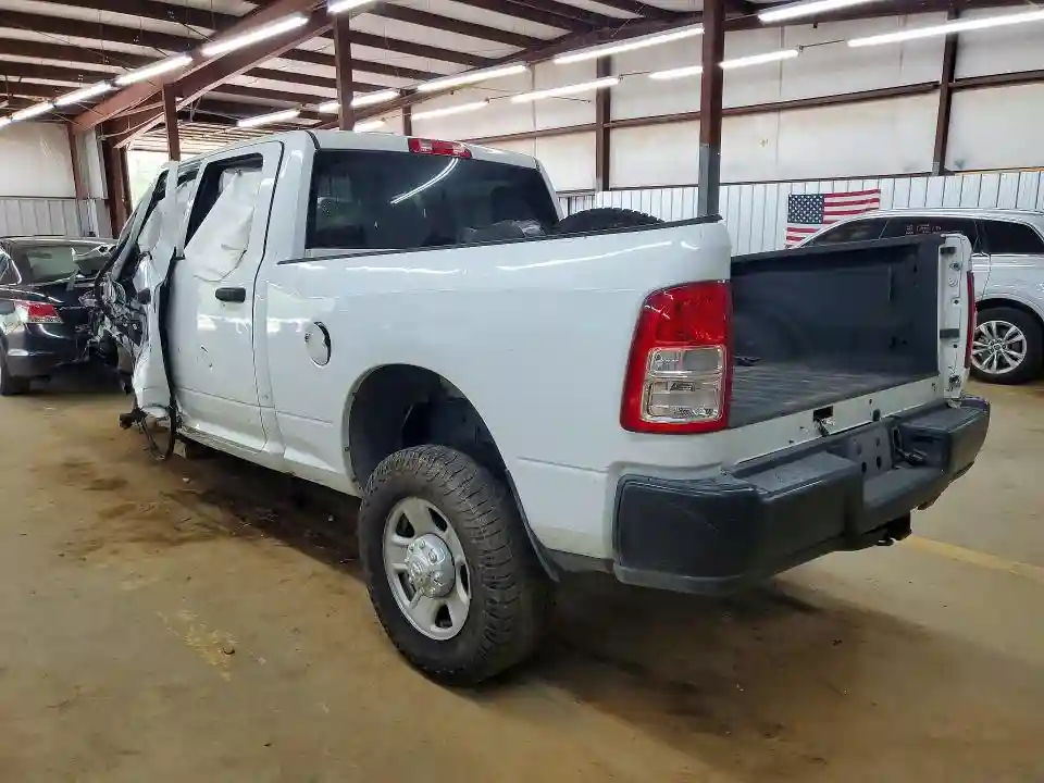 3C63R3CL4PG545903 2023 RAM 3500-1