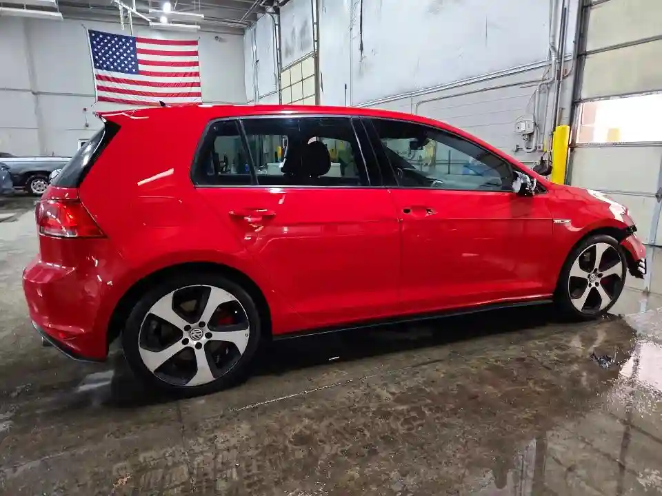 3VW547AU5GM021564 2016 VOLKSWAGEN GTI-2