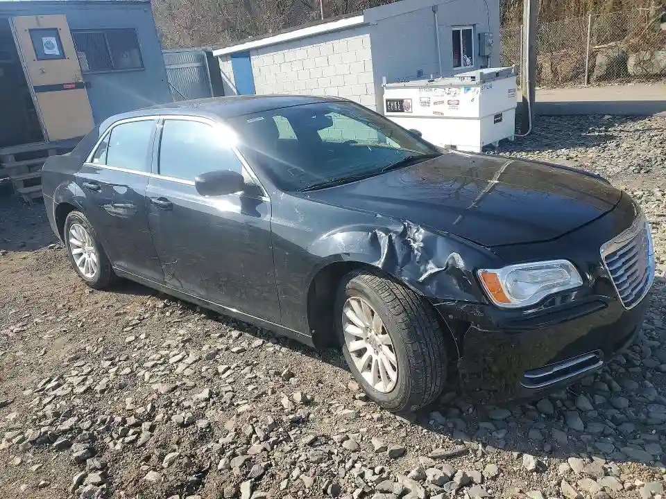 2C3CCAAG7EH381049 2014 CHRYSLER 300-3
