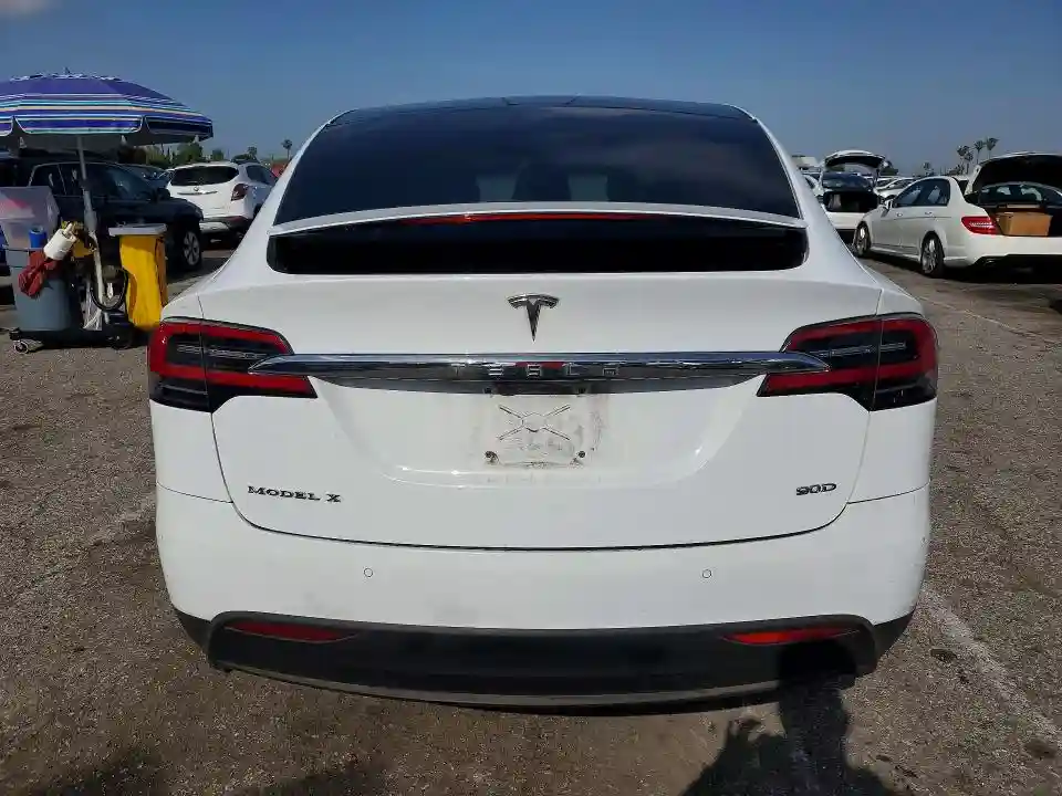 5YJXCAE20GF001540 2016 TESLA MODEL X-5