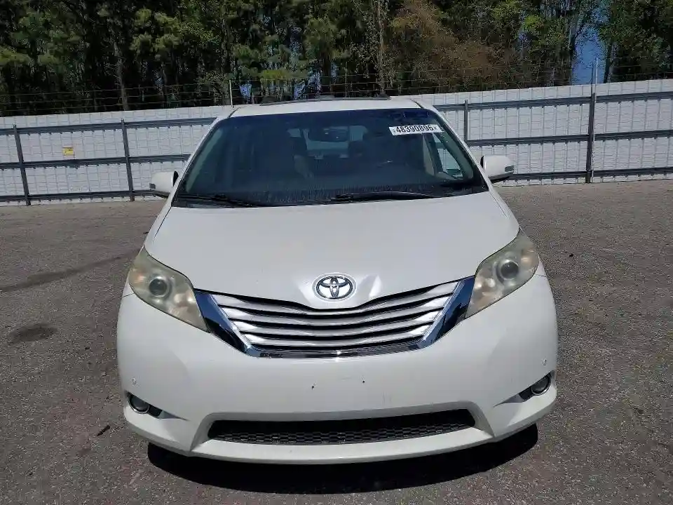 5TDDK3DC8DS052951 2013 TOYOTA SIENNA-4
