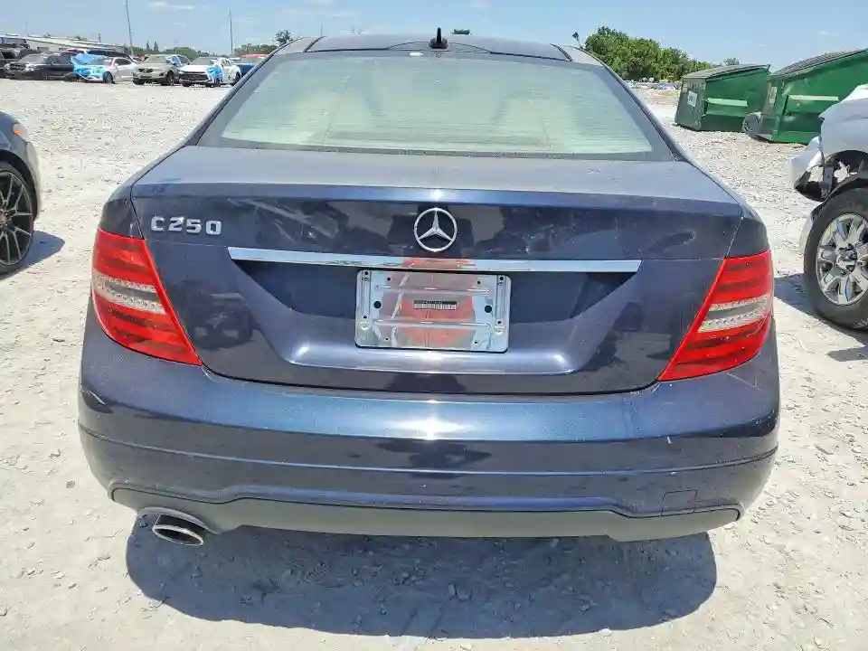 WDDGJ4HB3CF746345 2012 MERCEDES-BENZ C-CLASS-5
