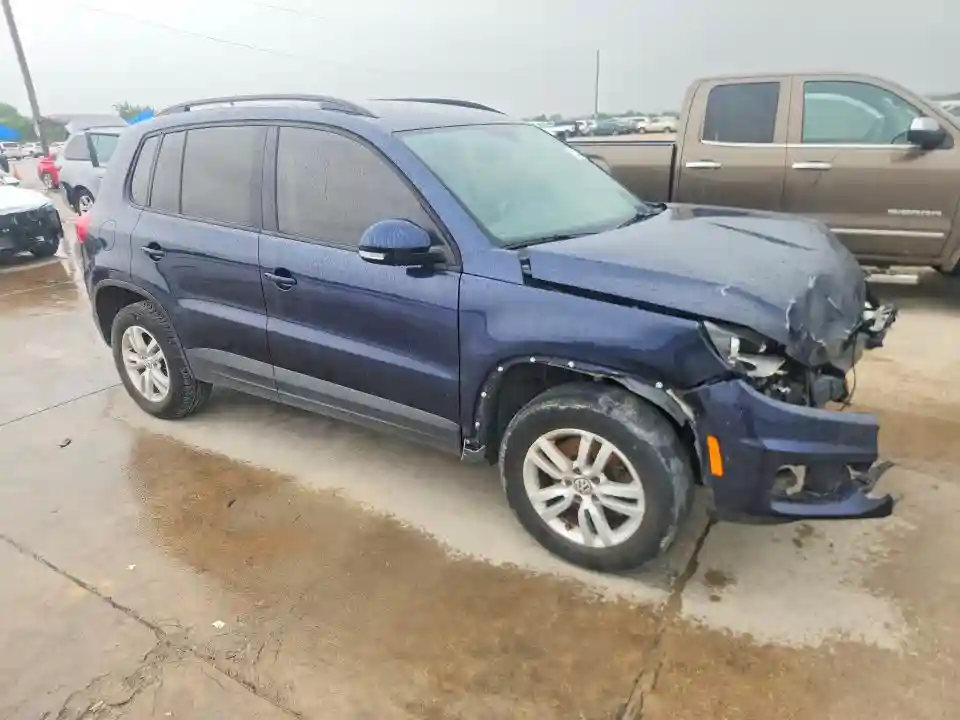 WVGAV7AX1GW612981 2016 VOLKSWAGEN TIGUAN-3