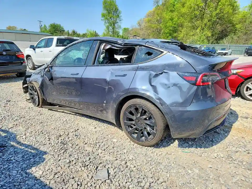 5YJYGDEE9MF077368 2021 TESLA MODEL Y-1