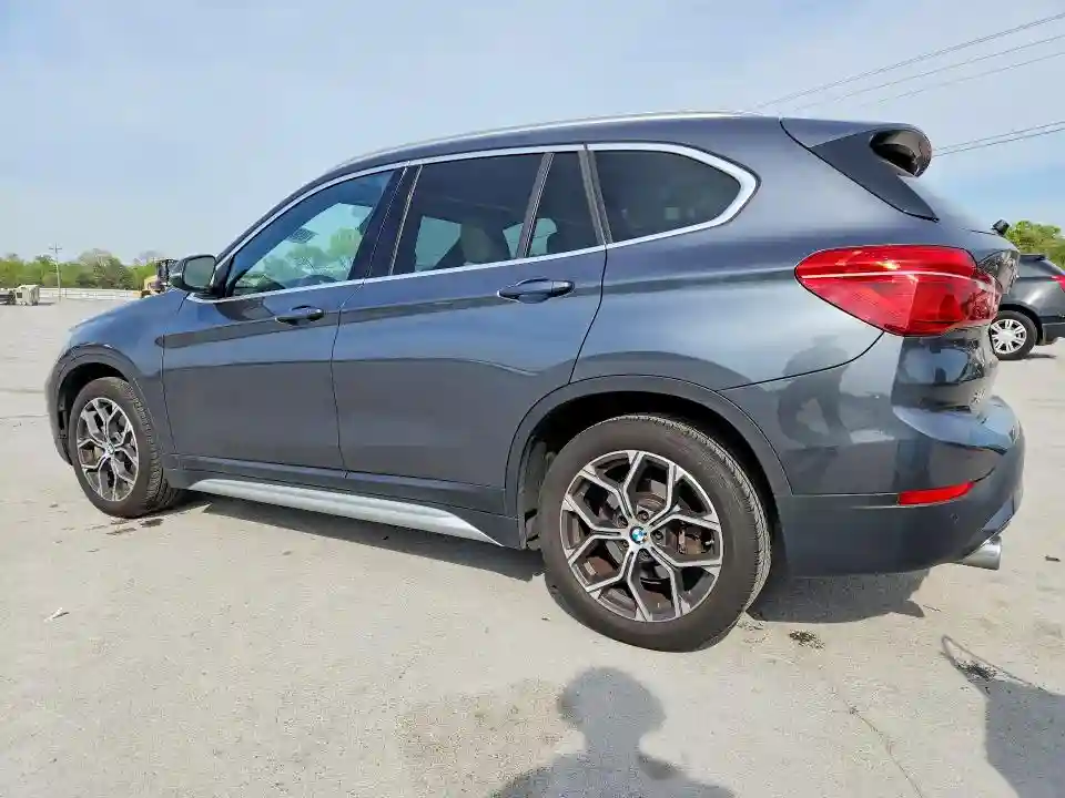 WBXJG9C02M5T03406 2021 BMW X1-1