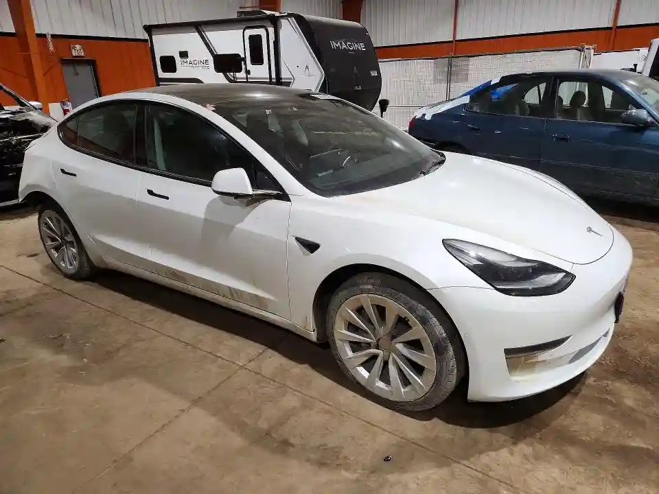 5YJ3E1EB4NF296213 2022 TESLA MODEL 3-3
