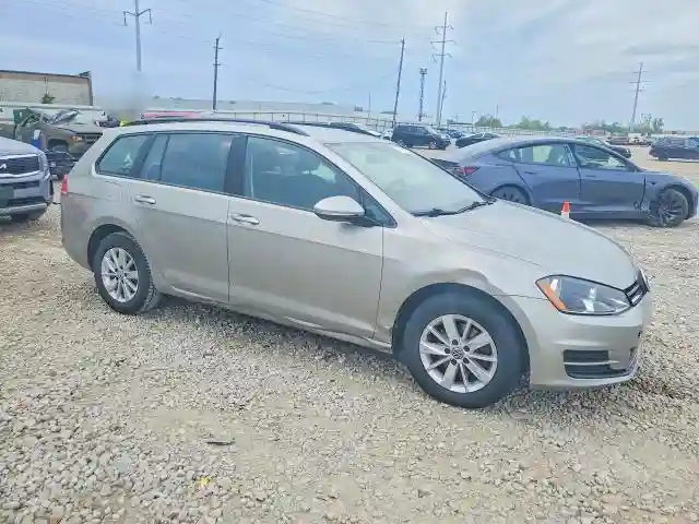 3VWC17AU2HM523952 2017 VOLKSWAGEN GOLF-3