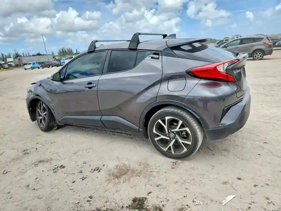 JTNKHMBX0L1065623 2020 TOYOTA C-HR-1