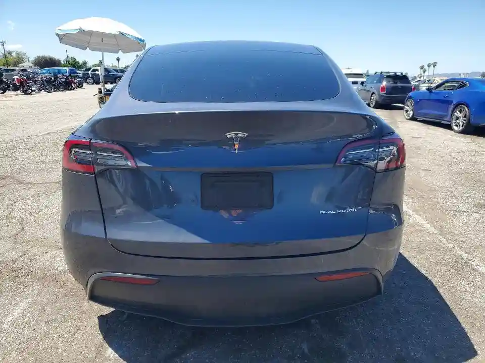 7SAYGDEE8PF908429 2023 TESLA MODEL Y-5