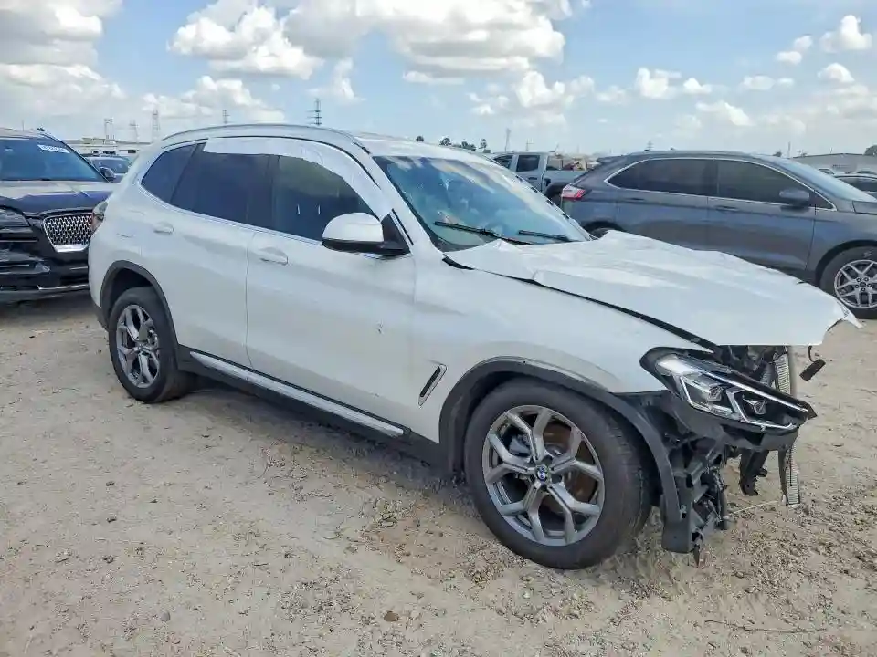 5UX53DP08R9W13386 2024 BMW X3-3