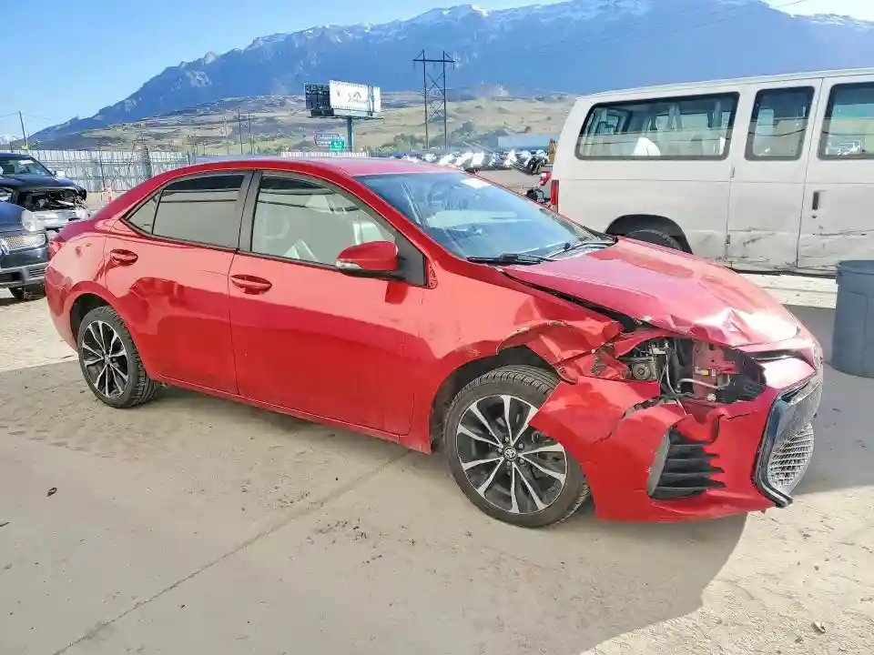 2T1BURHE6HC864540 2017 TOYOTA COROLLA-3