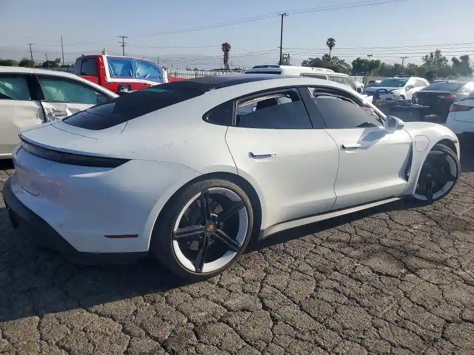 WP0AB2Y19MSA40873 2021 PORSCHE TAYCAN-2
