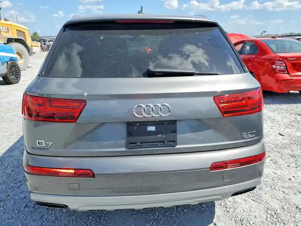 WA1LAAF7XHD033655 2017 AUDI Q7-5