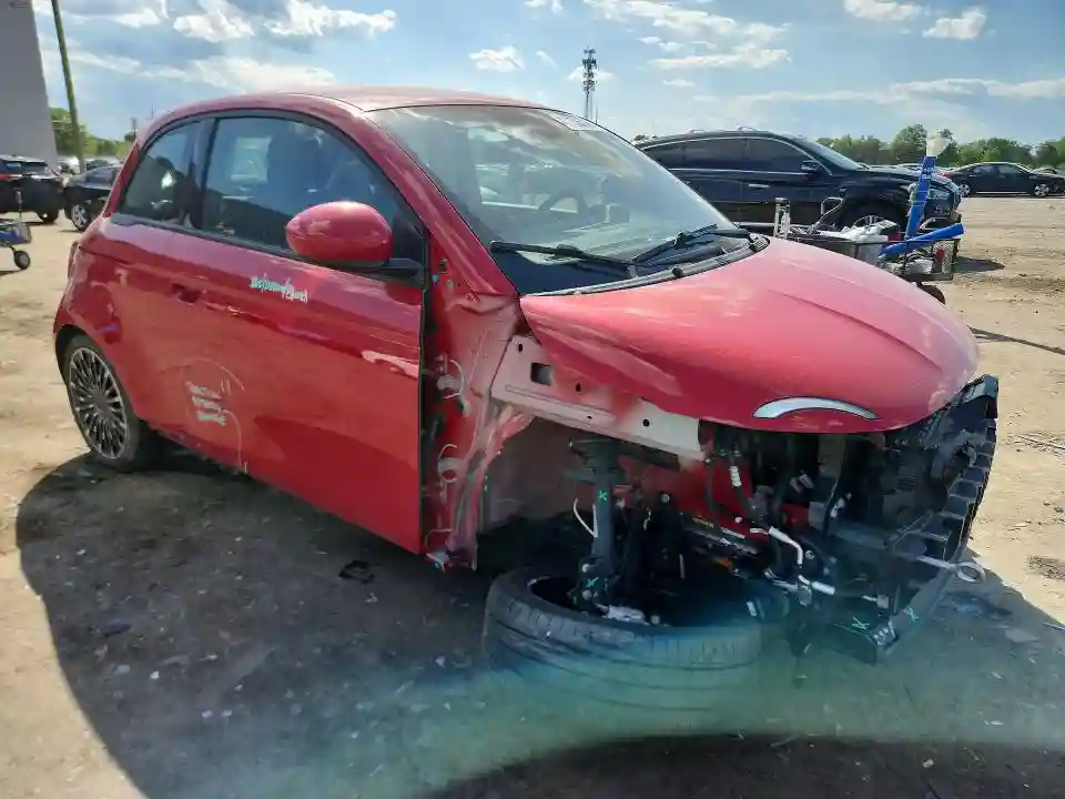 ZFAFFAA45RX209519 2024 FIAT 500-3