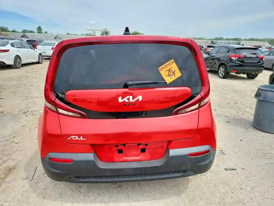 KNDJ23AU8N7180439 2022 KIA SOUL S-5