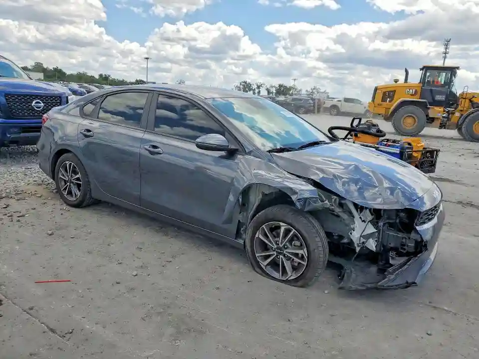 3KPF24AD6NE472036 2022 KIA FORTE LXS-3