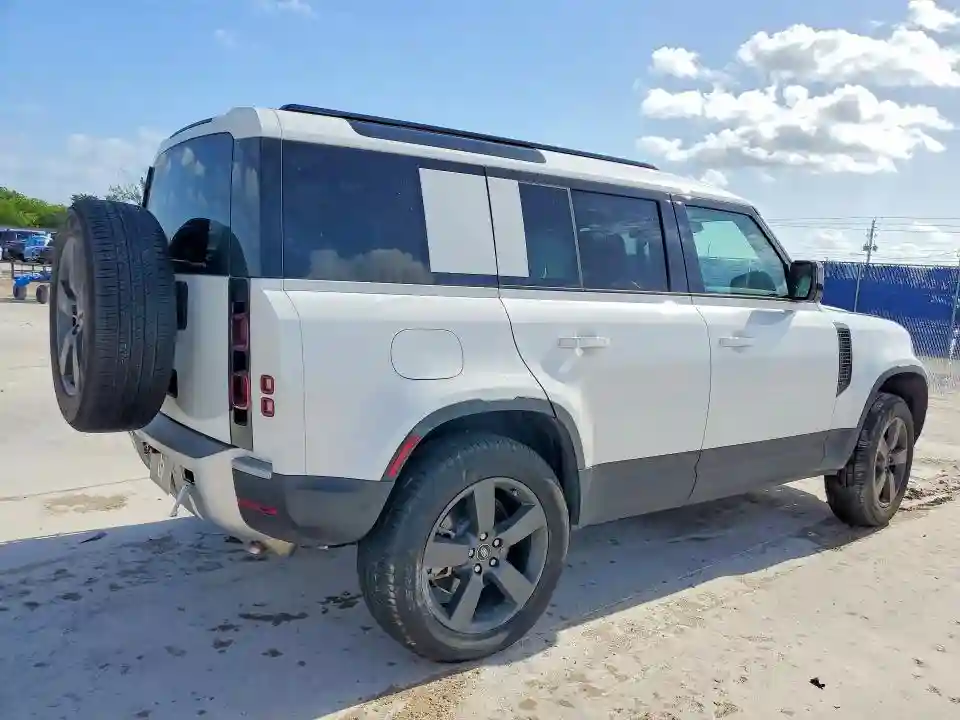 SALEJ7EX7S2462590 2025 LAND ROVER DEFENDER 1-2