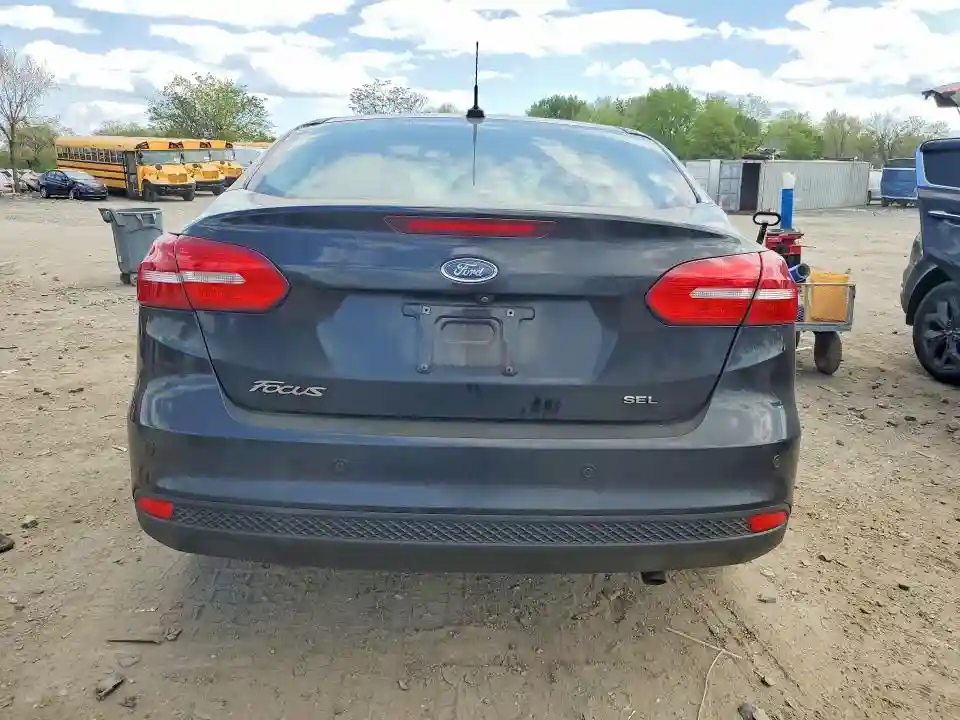 1FADP3H23HL256797 2017 FORD FOCUS-5