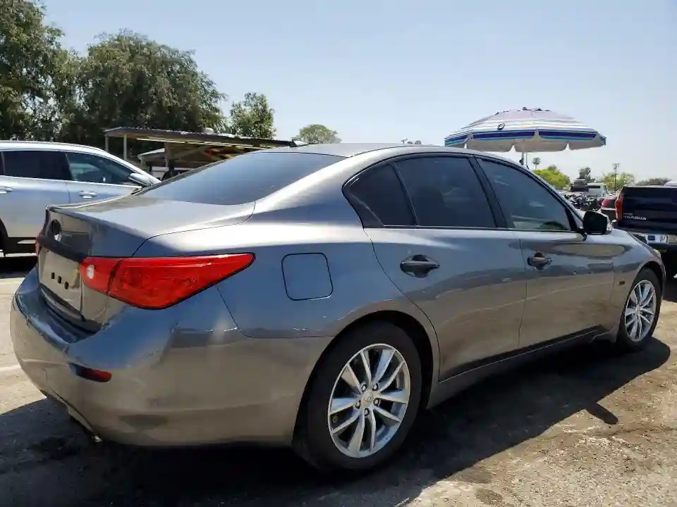 JN1EV7AP4HM743571 2017 INFINITI Q50-2
