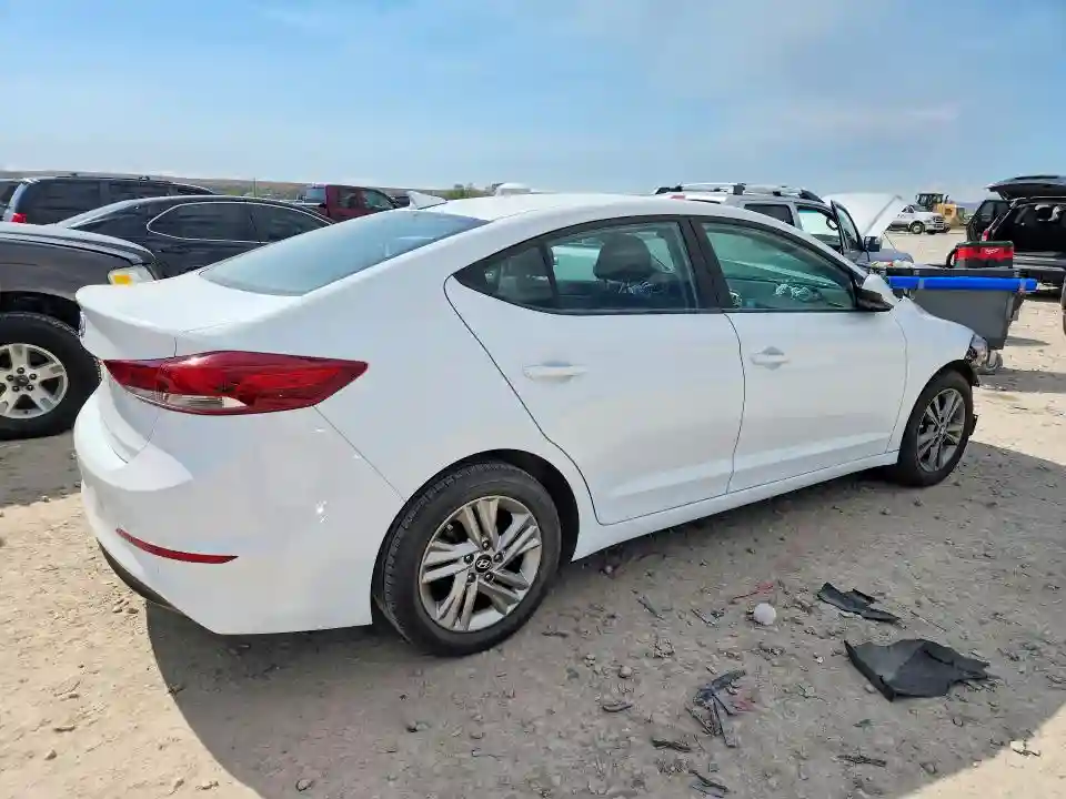 5NPD84LF4JH221154 2018 HYUNDAI ELANTRA-2