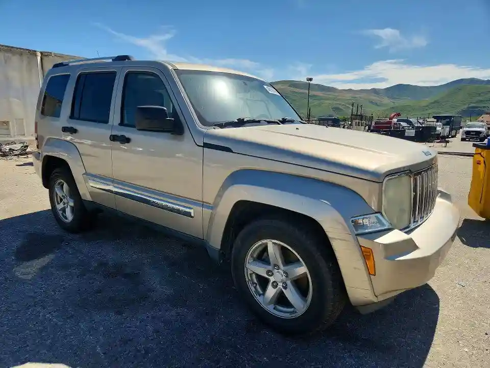 1J4PP5GK3BW556120 2011 JEEP LIBERTY-3