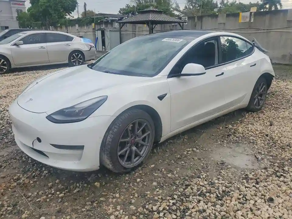 5YJ3E1EAXMF083532 2021 TESLA MODEL 3-0