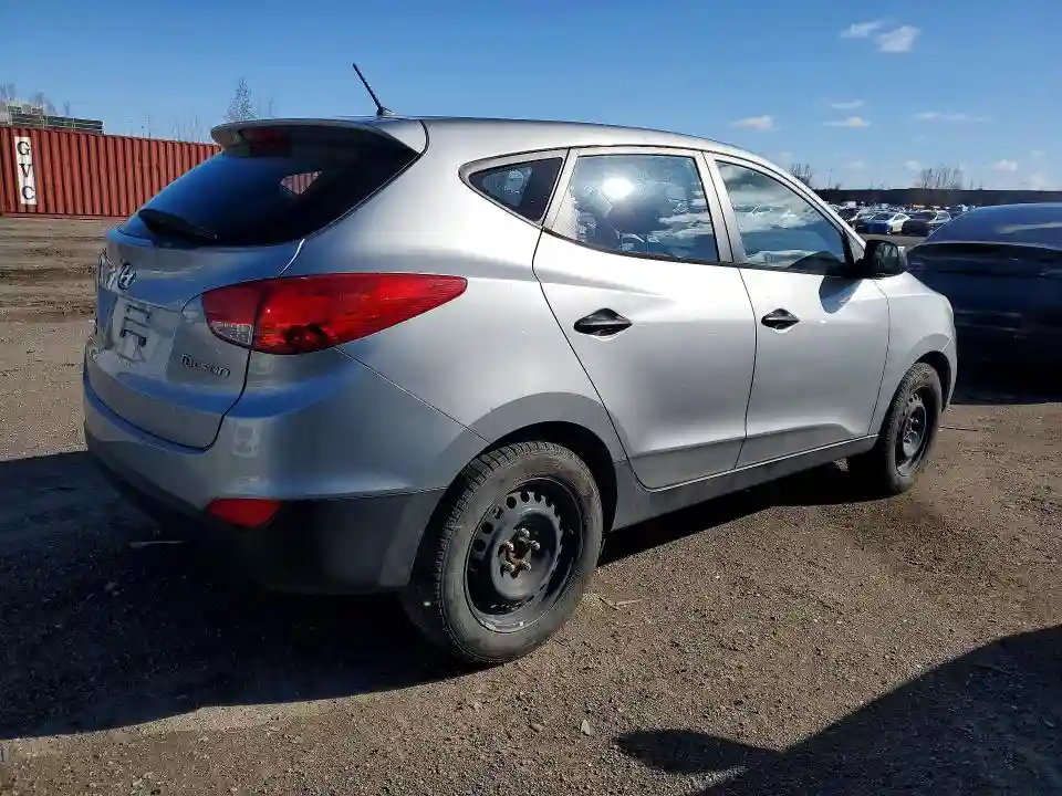 KM8JT3AC0AU018817 2010 HYUNDAI TUCSON-2