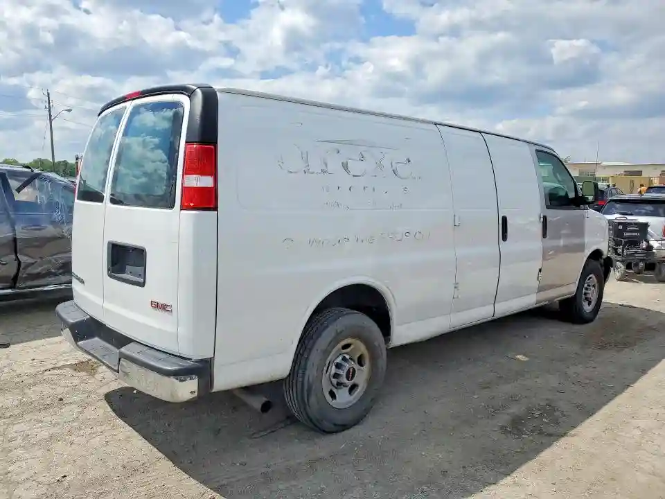 1GTW7BFF5H1161799 2017 GMC SAVANA-2