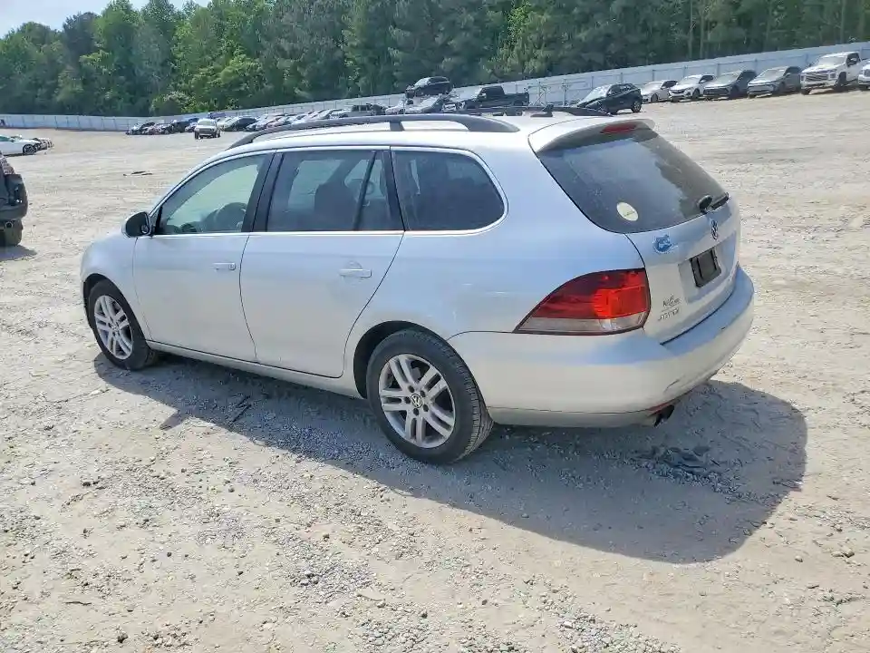 3VWPL7AJ9EM608073 2014 VOLKSWAGEN JETTA-1