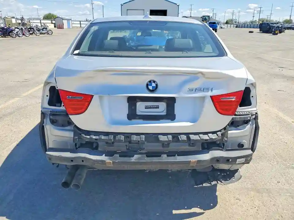 WBAPK5G55BNN80193 2011 BMW 3 SERIES-5