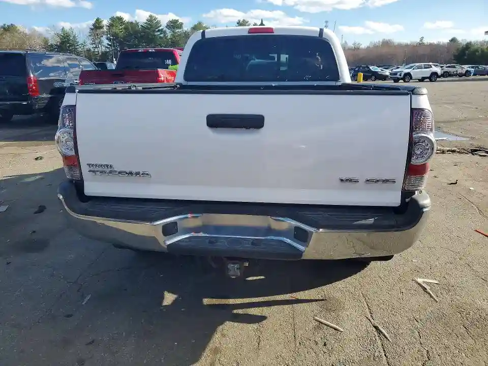 3TMMU4FN7FM074120 2015 TOYOTA TACOMA V6-5