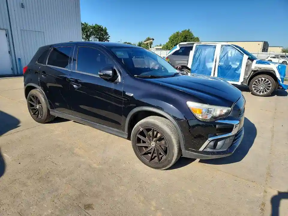 JA4AP3AU2HZ042898 2017 MITSUBISHI OUTLANDER-3