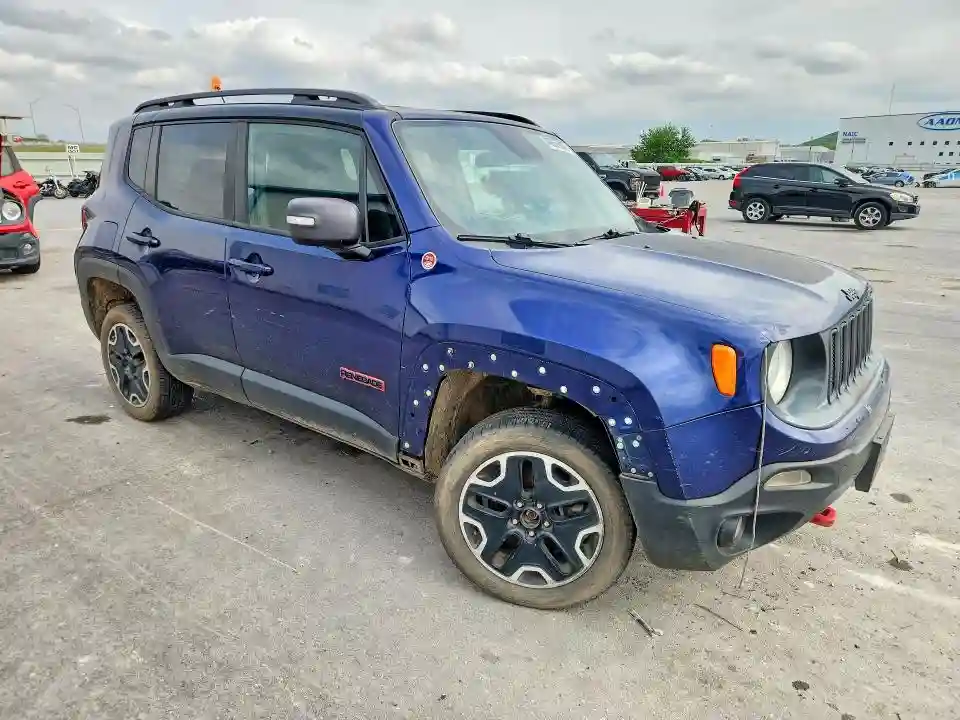 ZACCJBCT6GPD35537 2016 JEEP RENEGADE-3