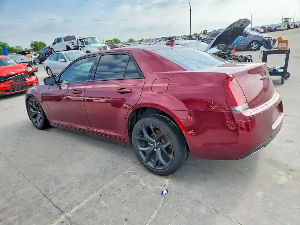 2C3CCAAG9MH653986 2021 CHRYSLER 300-1