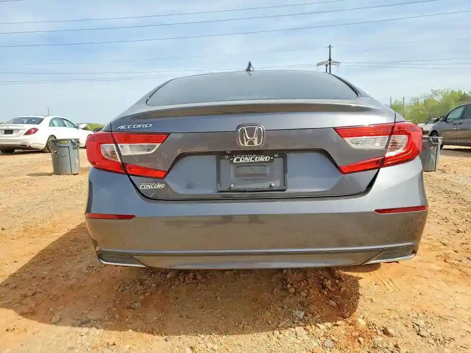 1HGCV1F44JA092385 2018 HONDA ACCORD-5